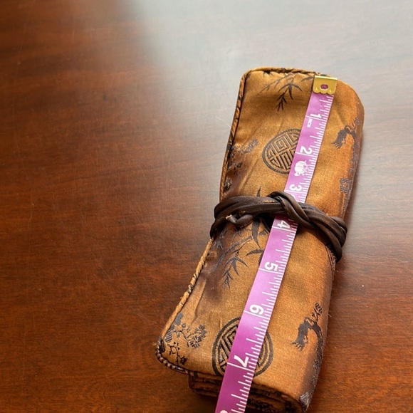 Red blossom jewelry roll for travel 4 compartments and ring holder roll tie & go - Picture 7 of 10